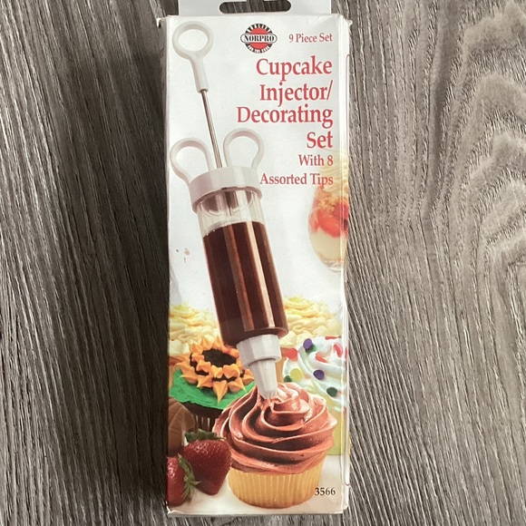 Norpro 3566 9-Piece Cupcake Injector Decorating Set - Picture 5 of 8
